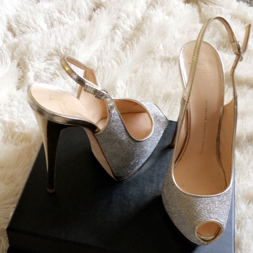 Giuseppe Zanotti Design gorgeous 6' pumps